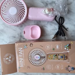 FUN Mini hand held fan